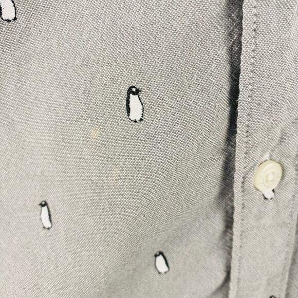 American Eagle Seriously Soft Gray Penguin Print Men's Button Front Size Large - Picture 6 of 8
